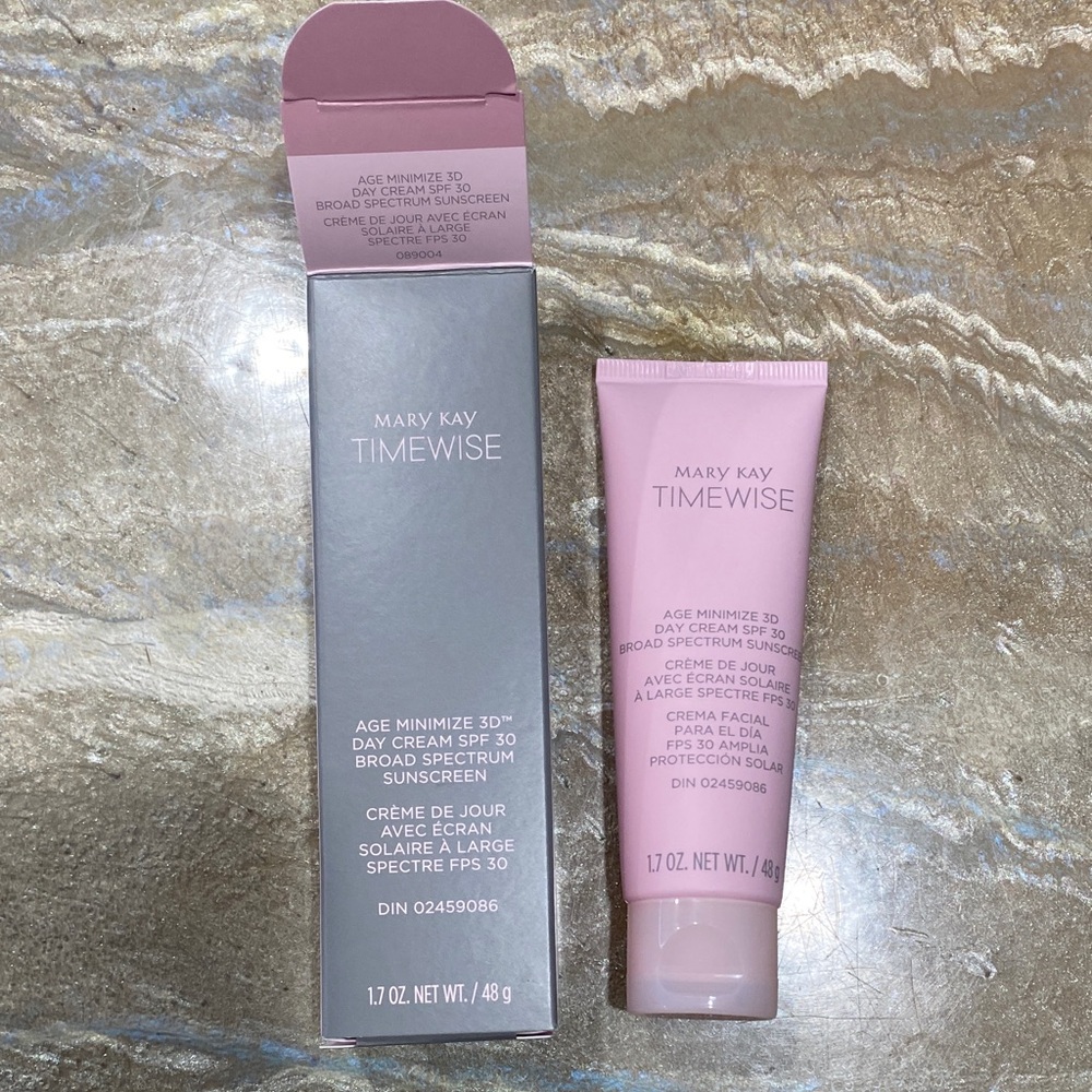 Mary Kay Day Cream for Normal to Dry Skin / New in Box (Read Description)